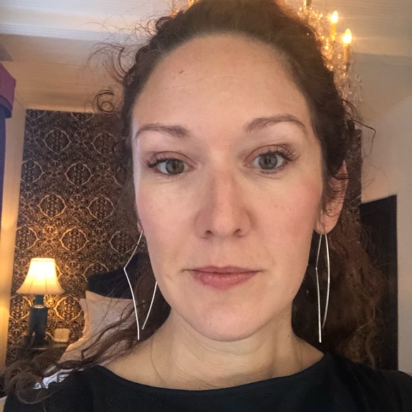 Meet your Posher, Brooke - Picture 1 of 1